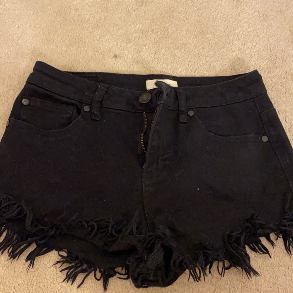 Black Jean shorts mid rise